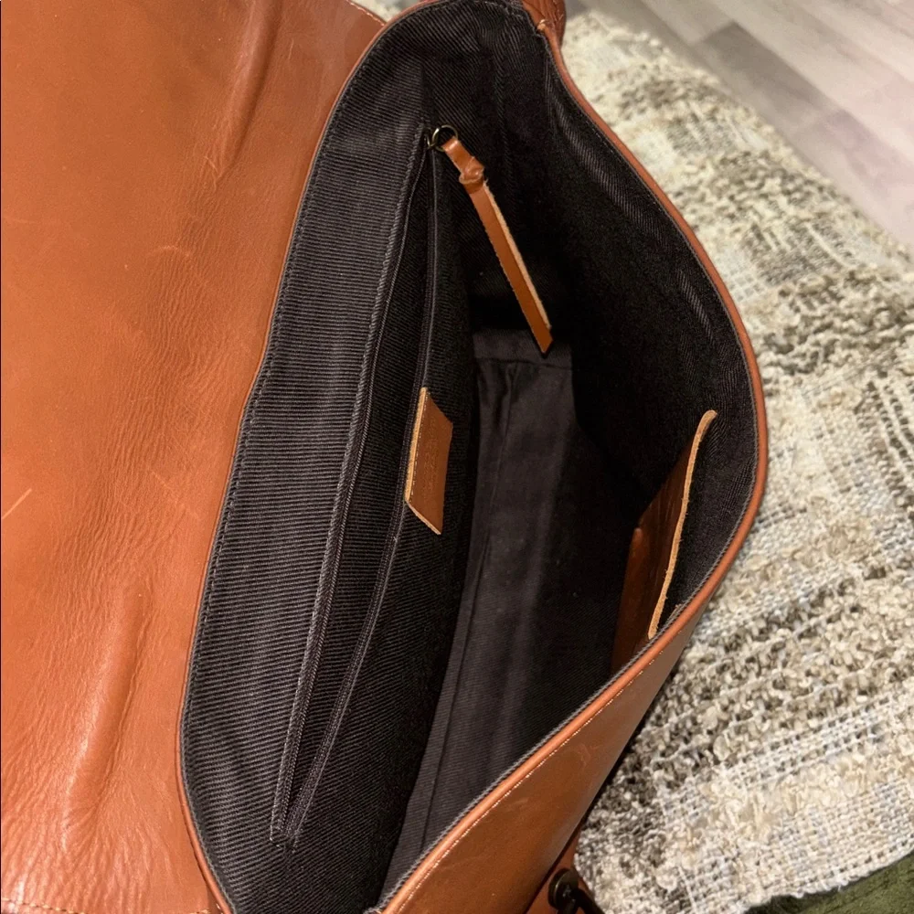 Maurizio Taiuti Leather‎ Cognac Men’s Classic Leather Messenger Crossbody Bag